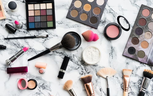 妆点屏幕，呵护秀发 化妆品与头发护理高清壁纸的艺术与实用